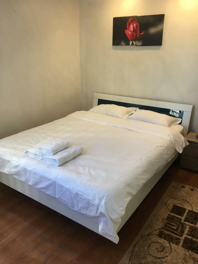 Large Apartment In Ultra-Central Location Braşov Exterior foto